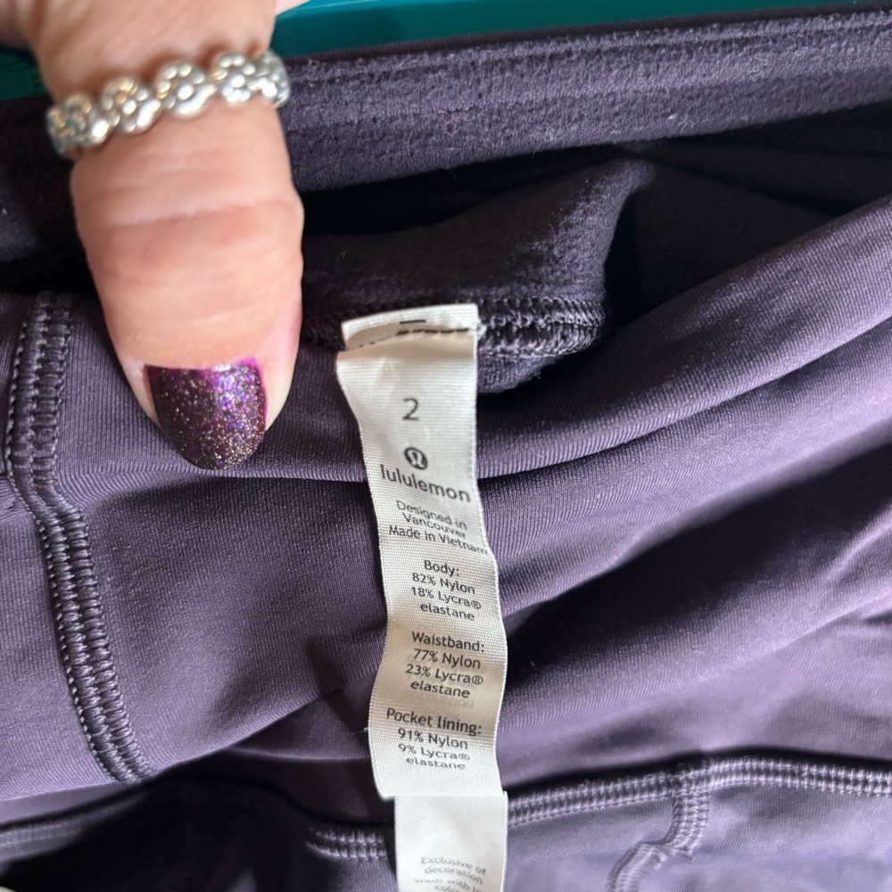 Lululemon Athletica Toasty Tech II Tight (Garnet) - Picture 3 of 9